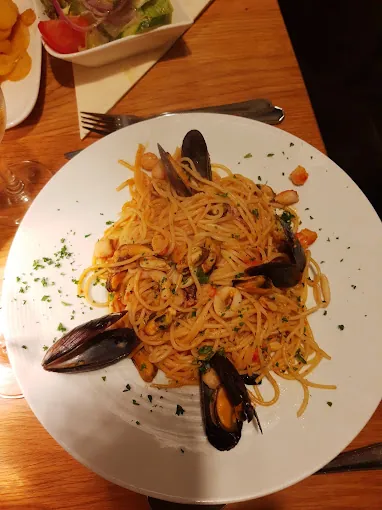 Spaghetti mit Meeresfrüchten und Muscheln